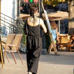 Красивая черная тату кругом на спине и шее девушки --Уличная тату-street tattoo-21.09.2020-tatufoto.com 11