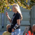 Поплывшая тату надпись на руке девушки –Уличная татуировка (street tattoo)–22.09.2020–tatufoto.com 3