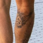 Славянские татуировки на левой руке и правой ноге мужчины - Уличная татуировка 14.09.2020 – tatufoto.com 5
