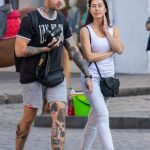 Тату бомба гроб и надпись МОЛОДОСТЬ на ноге парня –Уличная татуировка (street tattoo)–22.09.2020–tatufoto.com 1