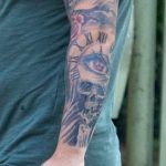 Тату глаз с часами и портрет девушки на левой руке мужчины – 17.09.2020 – tatufoto.com 13