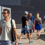 Тату дерево в треугольнике и блекворк геометрия на руке парня – 17.09.2020 – tatufoto.com 1