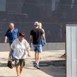 Тату дерево в треугольнике и блекворк геометрия на руке парня – 17.09.2020 – tatufoto.com 5
