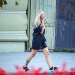 Тату колибри и цветы внизу ноги девушки – 17.09.2020 – tatufoto.com 8