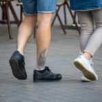 Тату крылья Гермеса внизу ноги парня – Уличная татуировка (street tattoo)-29.09.2020-tatufoto.com 7
