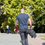 Тату рукав с виноградом на левой руке парня –Уличная татуировка (street tattoo)–22.09.2020–tatufoto.com 5