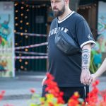 Тату с крупными черными узорами на левой руке мужчины – 17.09.2020 – tatufoto.com 9