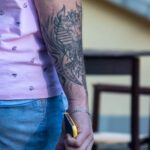 Тату с лысой египетской кошкой на руке парня – Уличная татуировка (street tattoo)-29.09.2020-tatufoto.com 6