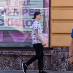 Тату с перьями на правом плече парня - Уличная татуировка 14.09.2020 – tatufoto.com 6
