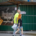 Тату с песочными часами на шее и страшная морда на руке мужчины --Уличная тату-street tattoo-21.09.2020-tatufoto.com 16
