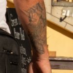 Тату с римскими цифрами и часами на руке мужчины – Уличная татуировка 14.09.2020 – tatufoto.com 4