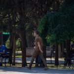Тату с розой на руке и шее охранника в парке – Уличная татуировка 14.09.2020 – tatufoto.com 12