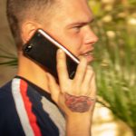 Тату с трезубцем и цветком на руке парня – 17.09.2020 – tatufoto.com 2