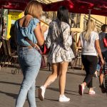 Тату с черно красными цветами внизу ноги девушки - Уличная татуировка 14.09.2020 – tatufoto.com 11