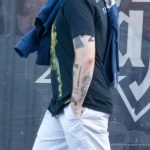 Тату скульптура – ворон и парусник внизу ноги парня – 17.09.2020 – tatufoto.com 3