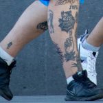 Тату со скрещенными пальцами и паутиной у парня - Уличная татуировка – tatufoto.com 3