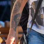 Тату часы знак зодиака и надписи на руке мужчины – Уличная татуировка (street tattoo)-29.09.2020-tatufoto.com 5