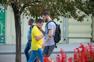 Тату черная полоса ниже локтя на руке парня – 17.09.2020 – tatufoto.com 3