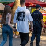 Тату щупальцы на правой руке парня 1