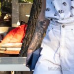 Татуировка Дон Кихот на правой руке девушки – Уличная татуировка 14.09.2020 – tatufoto.com 2