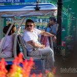 Трайбл узоры в тату на левой руке мужчины – Уличная татуировка 14.09.2020 – tatufoto.com 9