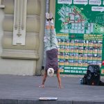 Фото би-боев которые выступают на улице Дерибасовская в Одессе --Уличная тату-street tattoo-21.09.2020-tatufoto.com 12