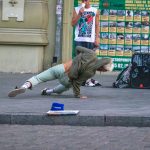 Фото би-боев которые выступают на улице Дерибасовская в Одессе --Уличная тату-street tattoo-21.09.2020-tatufoto.com 41