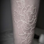 Фото пример белой татуировки 24.09.2020 №014 -white tattoo- tatufoto.com