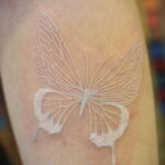 Фото пример белой татуировки 24.09.2020 №023 -white tattoo- tatufoto.com