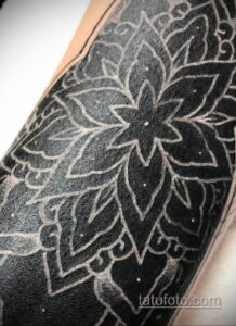 Фото пример белой татуировки 24.09.2020 №039 -white tattoo- tatufoto.com
