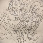 Эскиз татуировки: японский воин с мечом. Черно-белый эскиз тату в японском стиле.