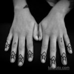 Фото пример татуировки на пальце 05.09.2020 №010 -fingertip tattoo- tatufoto.com