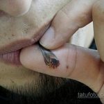 Фото пример татуировки на пальце 05.09.2020 №014 -fingertip tattoo- tatufoto.com