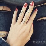 Фото пример татуировки на пальце 05.09.2020 №021 -fingertip tattoo- tatufoto.com