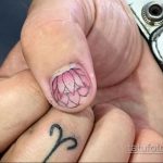 Фото пример татуировки на пальце 05.09.2020 №031 -fingertip tattoo- tatufoto.com
