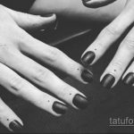 Фото пример татуировки на пальце 05.09.2020 №052 -fingertip tattoo- tatufoto.com