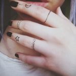 Фото пример татуировки на пальце 05.09.2020 №082 -fingertip tattoo- tatufoto.com