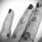 Фото пример татуировки на пальце 05.09.2020 №091 -fingertip tattoo- tatufoto.com