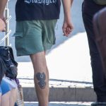 Фото тату с двигателем мотоцикла на ноге парня – 17.09.2020 – tatufoto.com 3