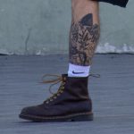 Хенпоук тату внизу ноги парня –Уличная татуировка (street tattoo)–22.09.2020–tatufoto.com 3