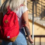 Черно красная тату со змеей на руке девушки –Уличная татуировка (street tattoo)–22.09.2020–tatufoto.com 1