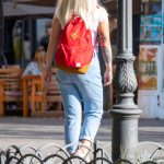 Черно красная тату со змеей на руке девушки –Уличная татуировка (street tattoo)–22.09.2020–tatufoto.com 12