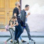 Черный браслет татуировкой на запястье правой руки мужчины –Уличная татуировка (street tattoo)–22.09.2020–tatufoto.com 3