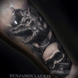 Фото анубис тату на предплечье 25.10.2020 №004 -forearm tattoo- tatufoto.com