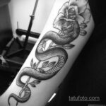 татуировка змеи на предплечье 25.10.2020 №010 -forearm tattoo- tatufoto.com