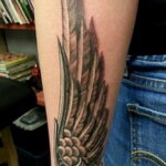 татуировка крыло на предплечье 25.10.2020 №012 -forearm tattoo- tatufoto.com