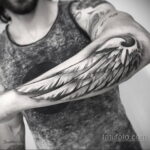 татуировка крыло на предплечье 25.10.2020 №040 -forearm tattoo- tatufoto.com