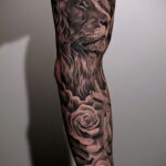 татуировка льва на предплечье 25.10.2020 №003 -forearm tattoo- tatufoto.com