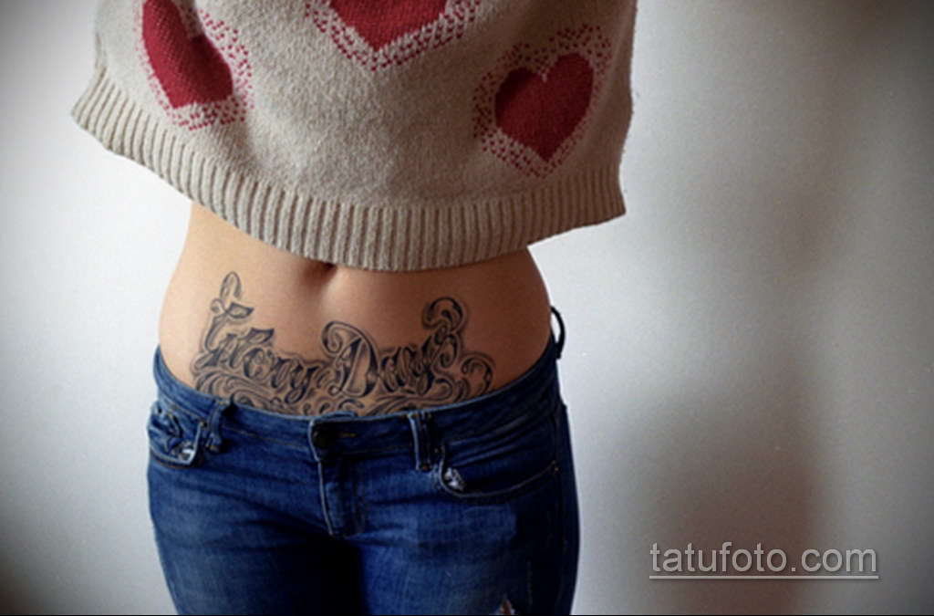 Фото женской тату на животе 16.11.2020 № 041 -Female tattoo on her stomach-...