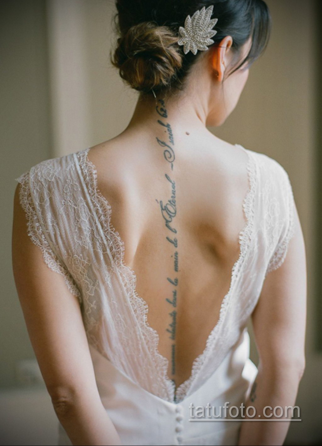 Изысканной значение. Красивые тату. Татуировка на спине у девушки. Женская спина. Красивая спина.